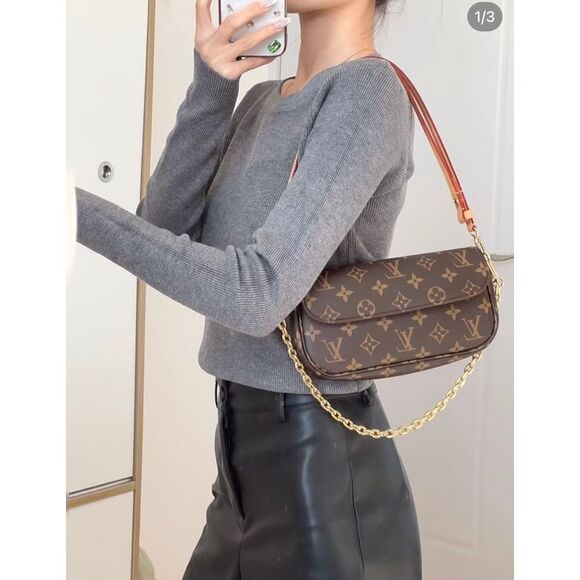 Louis Vuitton Women Pre-Loved Bag Very Good Condition - Picture 3 of 4